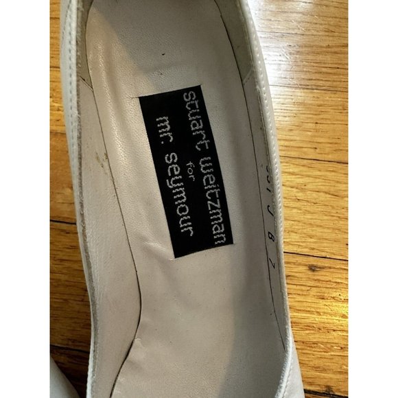 Vintage Stuart Weitzman White almond toe pumps - Picture 2 of 9